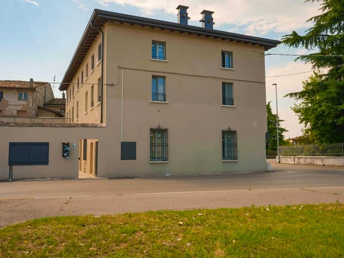 Casa trilocale in vendita in Via Cesare Battisti, Centro, Montichiari