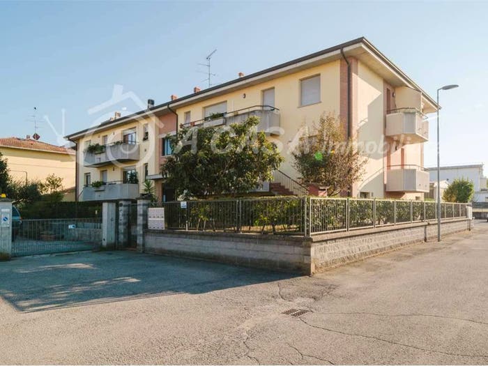 Appartamento bilocale in vendita in Via Galileo Galileo, Centro, Felino