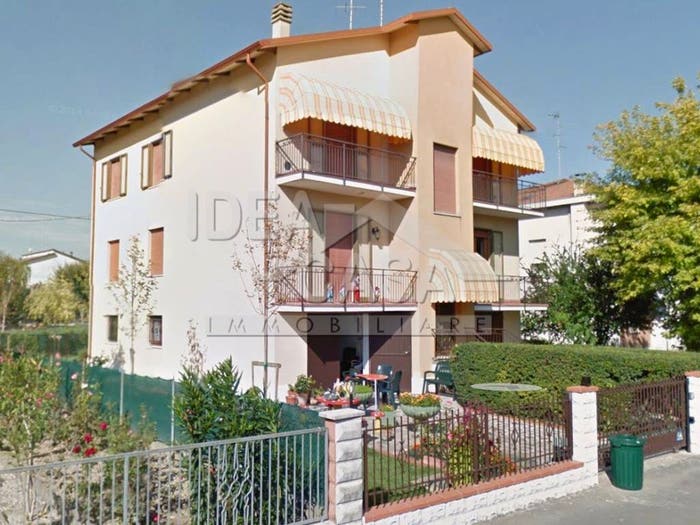 Appartamento con 6 locali in vendita in Via Don Felice Ceretti, Centro, Mirandola