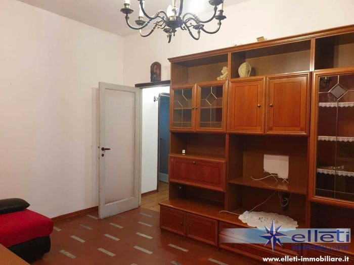 Appartamento con 6 locali in vendita in Centro, Massa