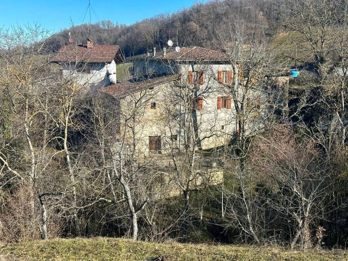 Casa con 6 locali in vendita in Iola, Montese