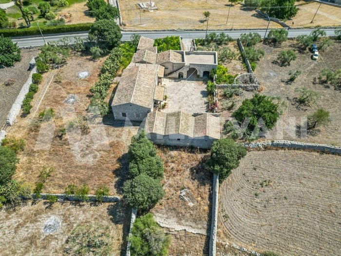 Casa con 6 locali in vendita in Contrada Calanchi Frigintini, Saitta, Modica