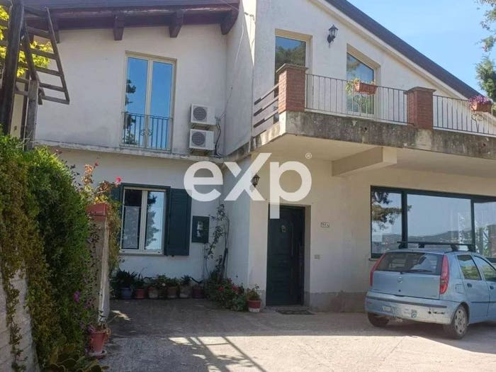 Casa con 6 locali in vendita in Contrada Scarpiglia, Patti
