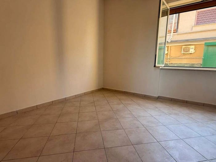 Appartamento trilocale in vendita in Via di Niso, Bagnoli, Napoli
