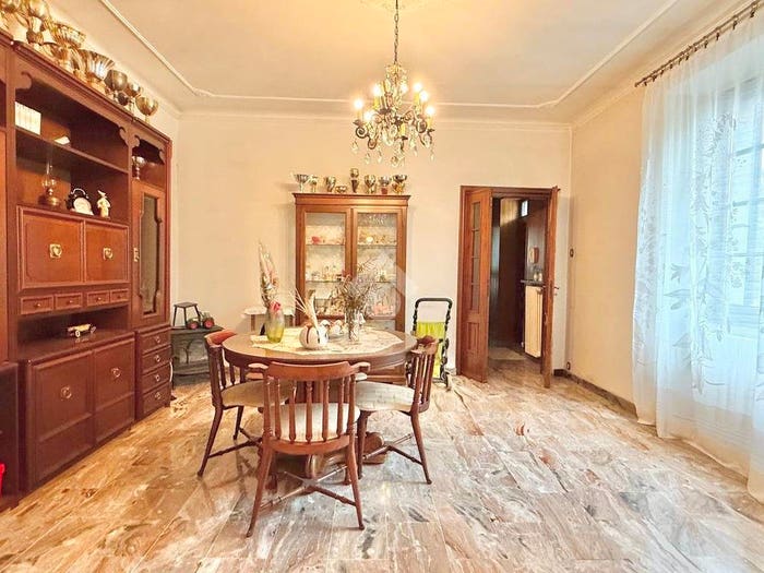 Casa con 6 locali in vendita in V Serravalle, Centro, Cassano Spinola