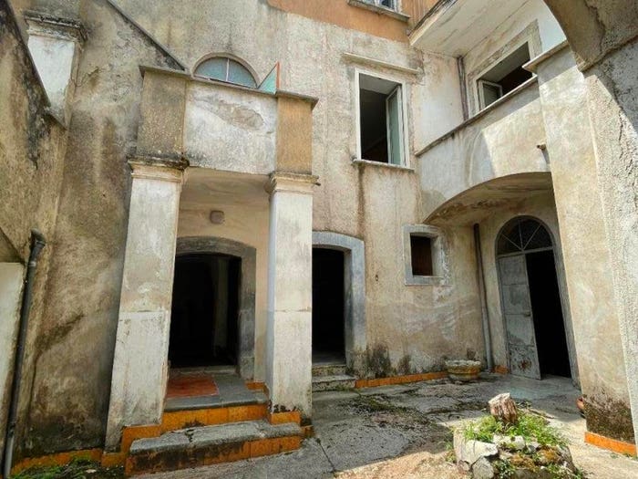 Casa con 6 locali in vendita in Via Sichi, Curti, Giffoni Valle Piana