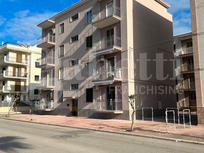 Appartamento trilocale in vendita in VIA MANFREDONIA, Centro, Margherita di Savoia