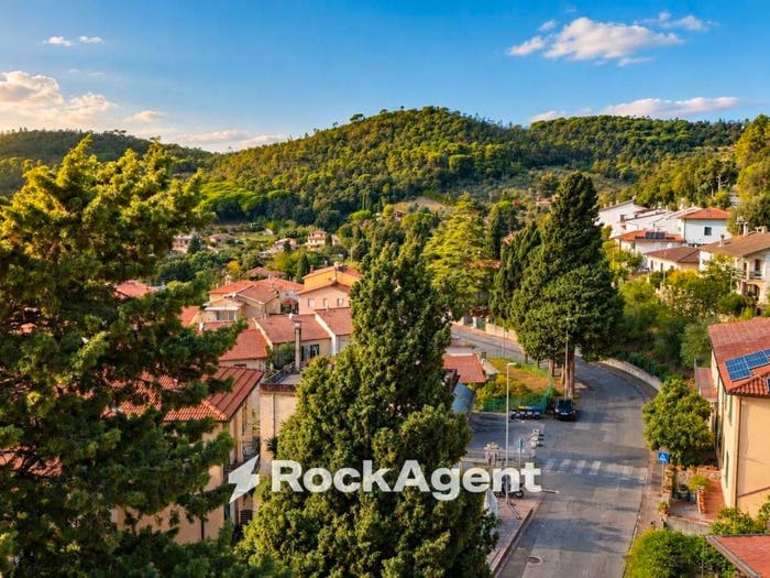 Casa con 6 locali in vendita in Via Pietro Nenni, Castelnuovo della Misericordia Gabbro, Rosignano Marittimo