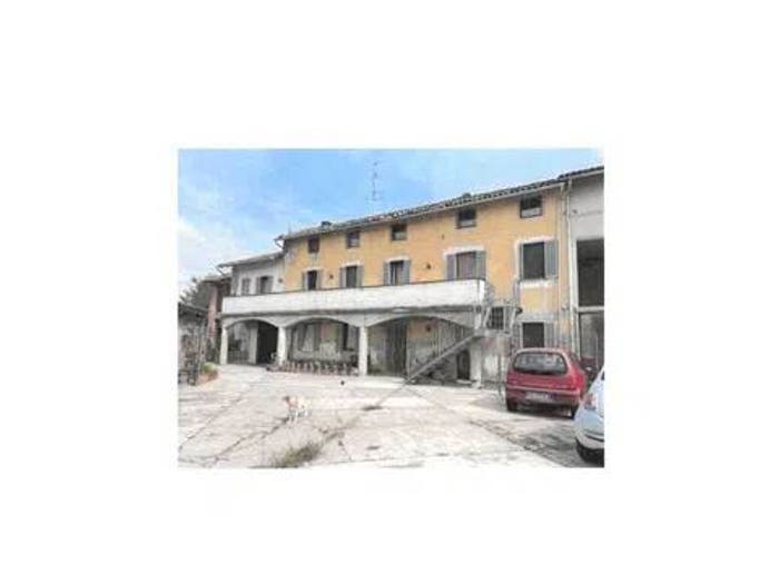Casa quadrilocale in vendita in Via Balzola, Centro, Morano sul Po