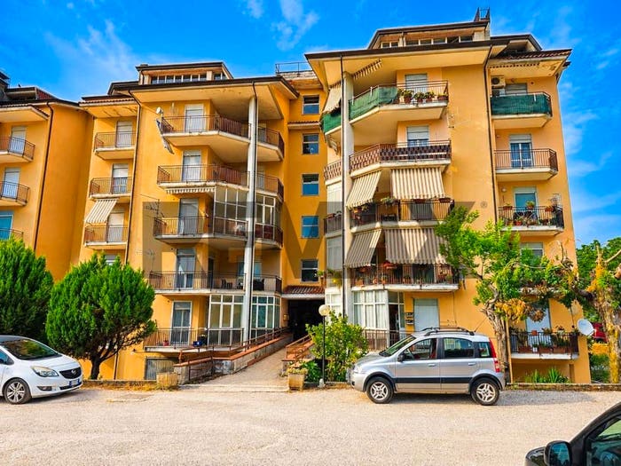 Appartamento con 5 locali in vendita in Pietramelara