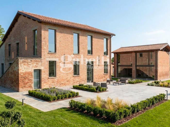 Casa con 5 locali in vendita in Arre