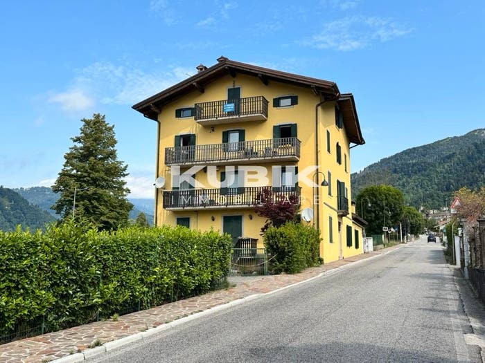 Casa quadrilocale in vendita in Strada Statale Carnica, Centro, Arta Terme