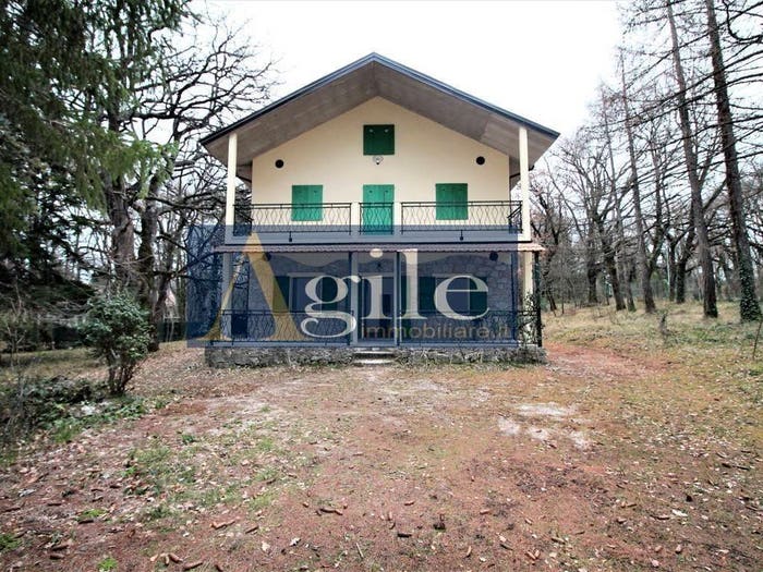 Casa con 6 locali in vendita in via Martiri della Repubblica, Ascoli Piceno