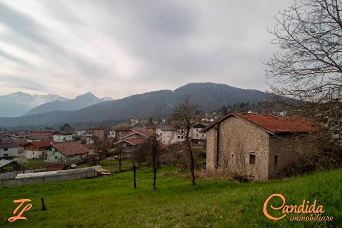 Casa bilocale in vendita in Via Colcjar, Ampezzo