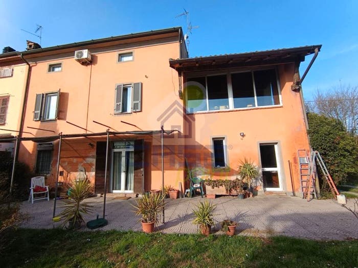 Casa quadrilocale in vendita in VIA CA' DE SORESINI, Ca' De' Soresini, San Martino del Lago