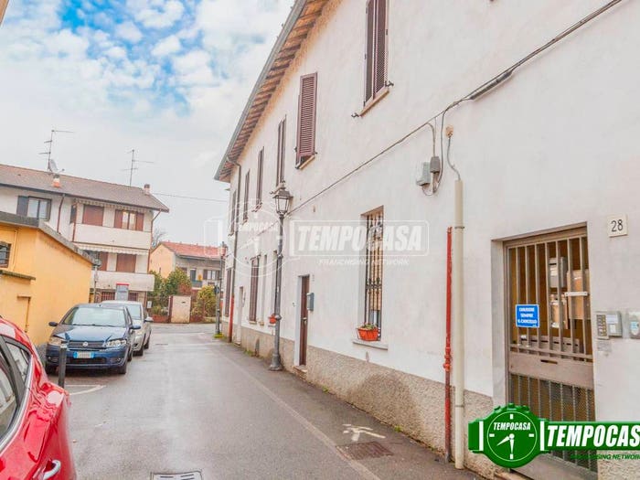 Appartamento bilocale in vendita in Via Solferino, Binasco