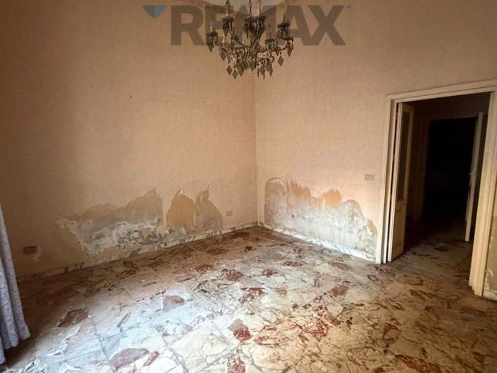 Casa con 6 locali in vendita in Via Carso, Paternò