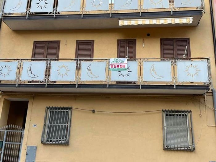Casa con 6 locali in vendita in Via Capolanza, Cassano Allo Ionio, Cassano all'Ionio