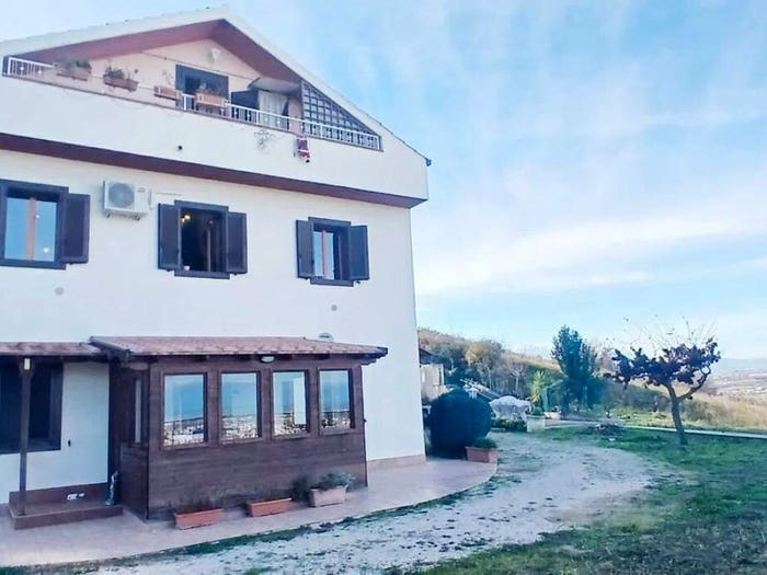 Appartamento quadrilocale in vendita in Via Fonte D'Olmo Ovest, Montesilvano Colle, Montesilvano