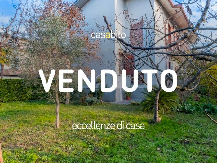 Casa trilocale in vendita in Via Aprile, Boltiere
