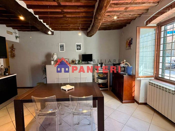 Appartamento trilocale in vendita in Via Squarciabocconi, Veneri, Pescia