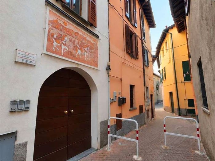 Casa con 5 locali in vendita in Via Tozio snc, Civate