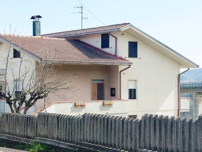 Casa con 6 locali in vendita in SP, Centro, Colledara