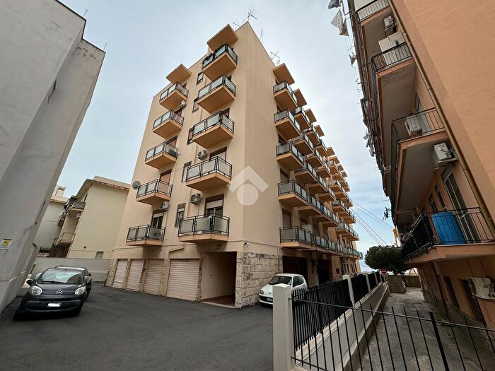 Appartamento quadrilocale in vendita in Via Santa Caterina TravPriv, Reggio Calabria