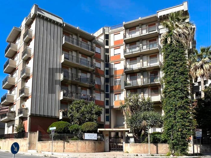 Appartamento con 5 locali in vendita in via argenteria, Casa Santa, Erice