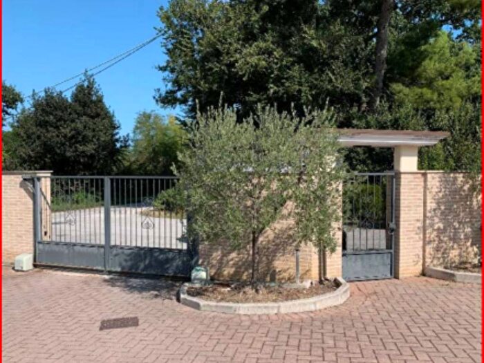 Appartamento quadrilocale in vendita in Strada Provinciale Paludi, San Tommaso Tre Archi, Fermo