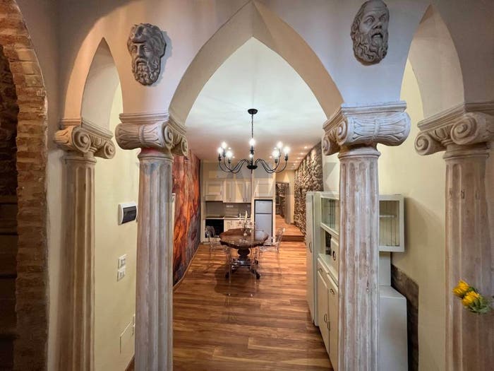 Appartamento con 6 locali in vendita in Centro, Cortona
