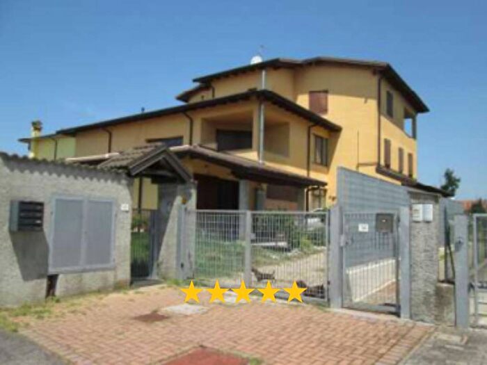 Appartamento con 5 locali in vendita in VIA CALAMANDREI, Zorlesco, Casalpusterlengo