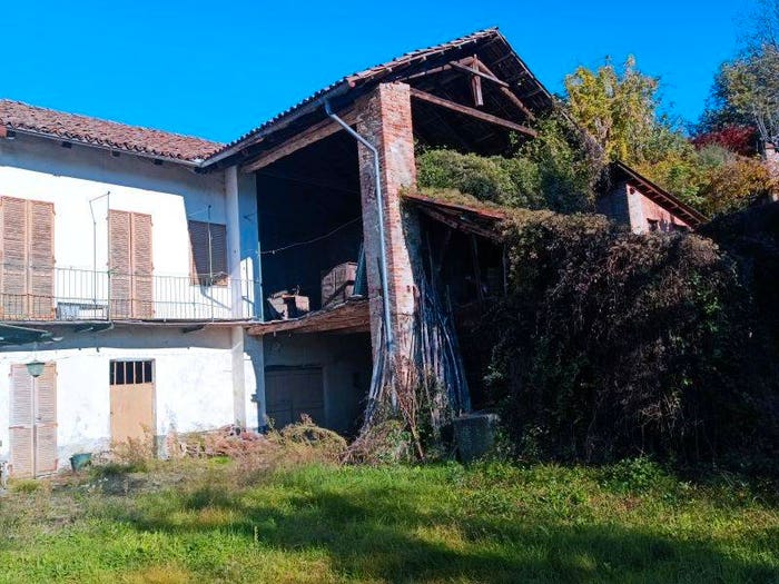 Casa con 6 locali in vendita in Via Adriani, Valle Talloria, Diano d'Alba