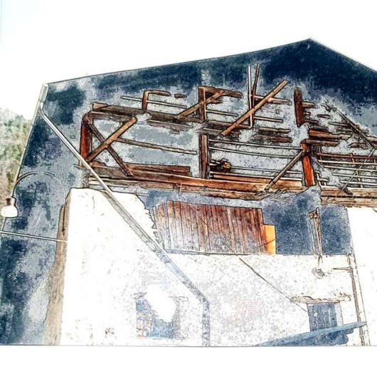 Casa con 6 locali in vendita in Piano, Commezzadura