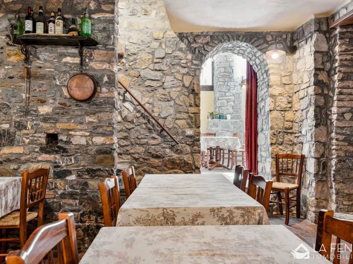 Casa con 6 locali in vendita in Via Cafaggio, Beverino