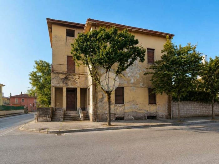 Casa con 6 locali in vendita in Via XX Settembre, Centro, Avezzano