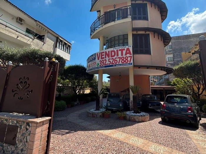 Casa quadrilocale in vendita in Via Roma, Melito di Napoli