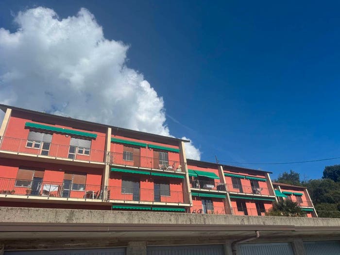 Appartamento trilocale in vendita in Via Domenico Morelli, Centro, Gavirate