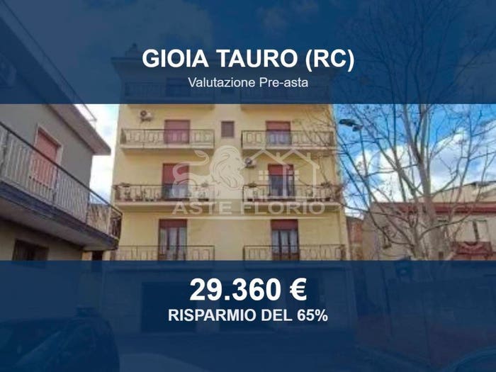 Appartamento trilocale in vendita in Via Monacelli, Gioia Tauro