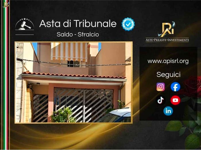 Appartamento con 6 locali in vendita in Via SENECA, Centro Storico Cappuccini Commenda, Brindisi