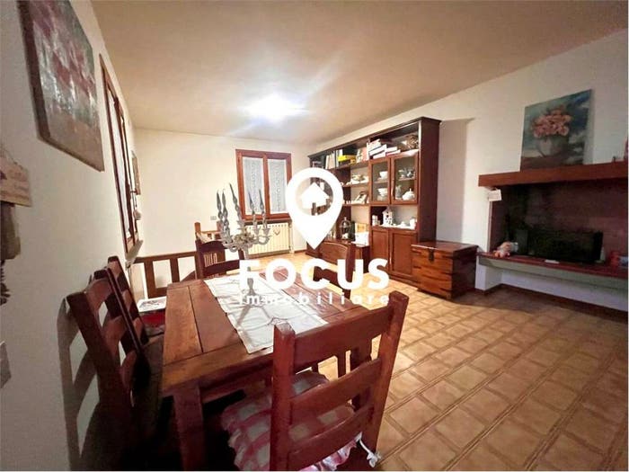 Appartamento con 5 locali in vendita in Centro, Lamporecchio