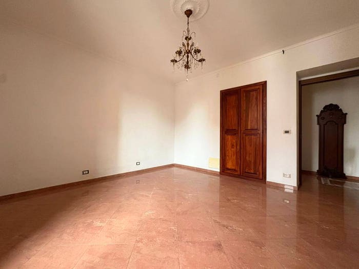 Appartamento trilocale in vendita in Via Montegrappa, Ospedale Cottolengo, Pinerolo