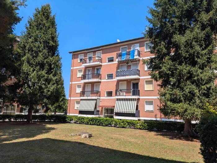 Appartamento trilocale in vendita in Via Don Antonio Balbi, Rescaldina