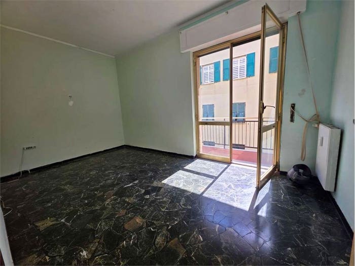 Appartamento quadrilocale in vendita in Via Palazzo della Fortezza, Sampierdarena, Genova