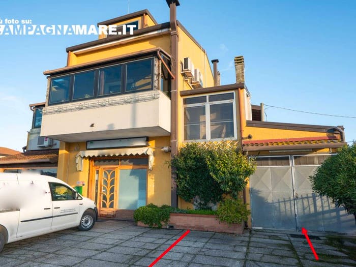 Appartamento con 6 locali in vendita in Via della Fontana, San Giuseppe, Comacchio