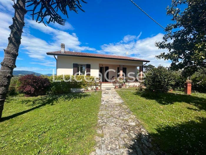 Casa con 6 locali in vendita in Via di S Ginese, Massa Macinaia San Leonardo, Capannori