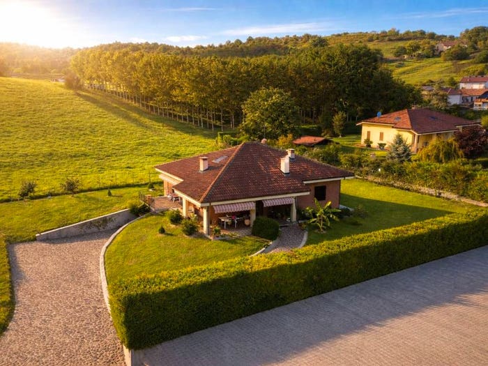 Casa con 6 locali in vendita in corso alba asti, Corso Alba Variglie, Asti