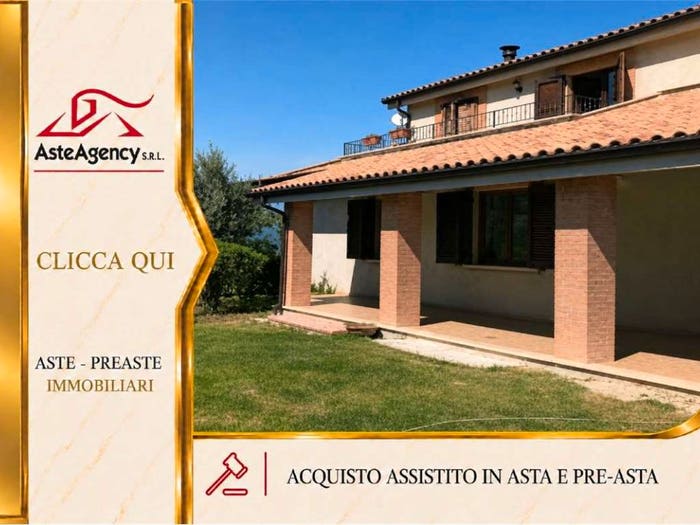 Casa quadrilocale in vendita in Contrada Larciano, Monte Vidon Corrado