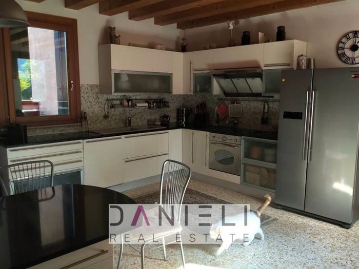 Casa con 5 locali in vendita in Via Piave, San Valentino, Brendola