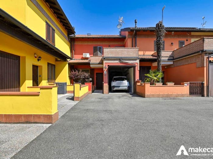 Casa quadrilocale in vendita in Via Monterosa, Cassino D'alberi, Mulazzano